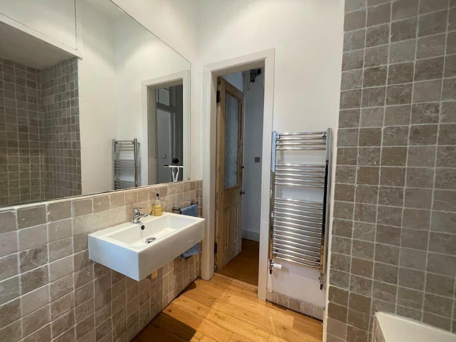 Ferienwohnung Stunning West End Flat! Glasgow Exterior foto