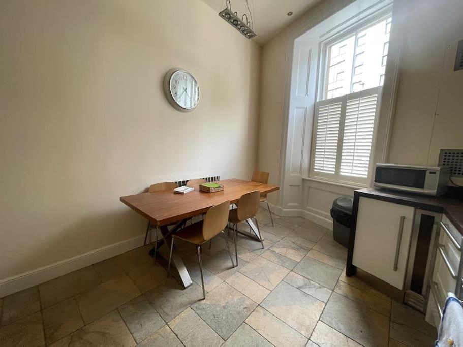 Ferienwohnung Stunning West End Flat! Glasgow Exterior foto